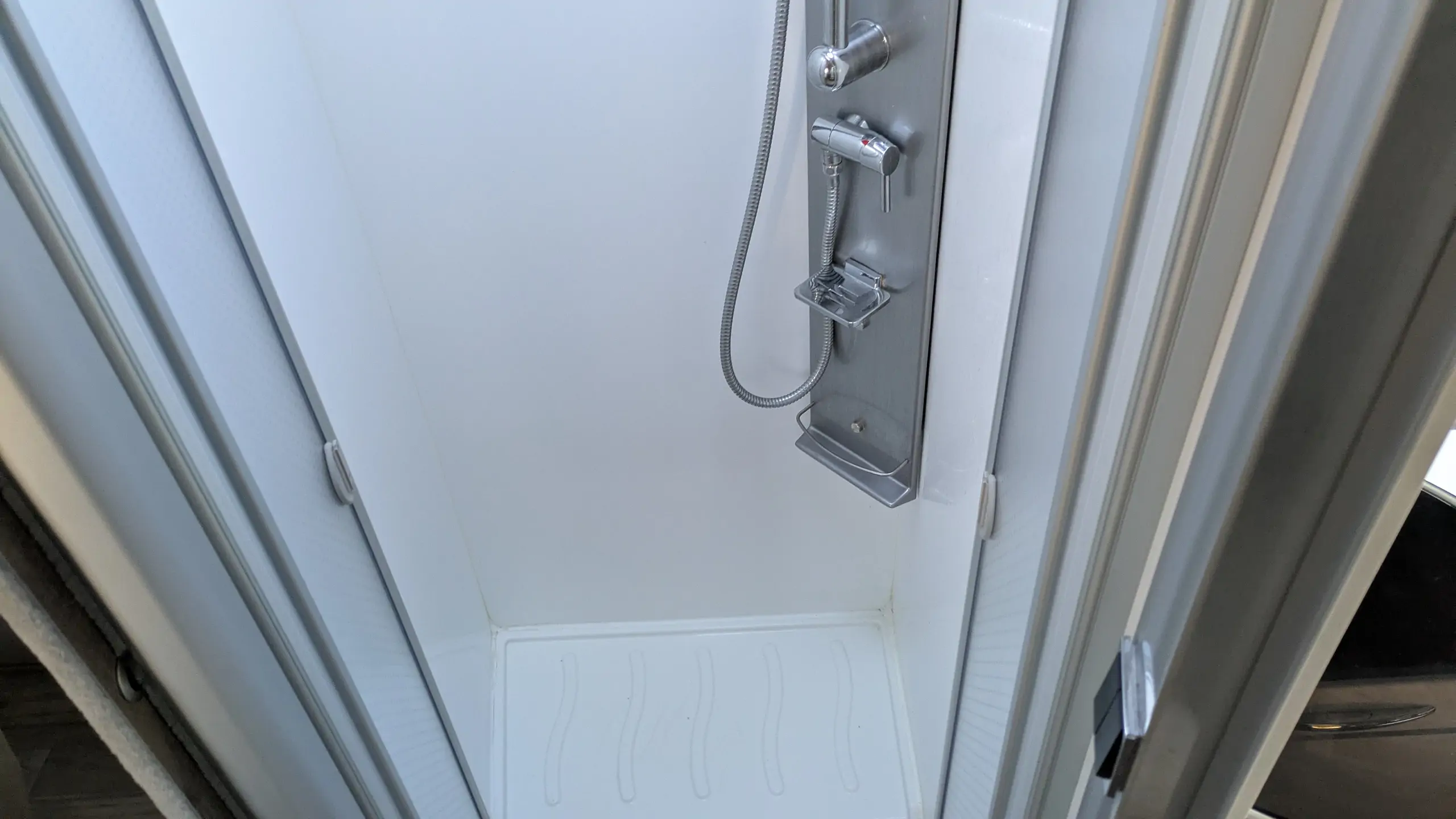 Image BAVARIA INITIAL I741FC ALLURE integral