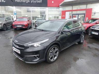 Voir le détail de l'offre de cette KIA XCeed 1.6 GDi 105ch + Plug-In 60.5ch Black & White Edition DCT6 MY22 de 2022 en vente à partir de 23 899 € 