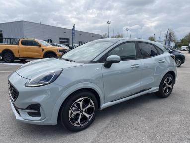 Voir le détail de l'offre de cette FORD Puma 1.0 EcoBoost Hybrid 125ch ST Line S&S Powershift de 2025 en vente à partir de 255.19 €  / mois