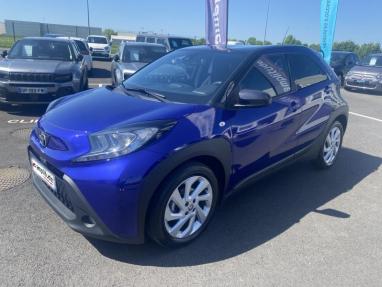 Voir le détail de l'offre de cette TOYOTA Aygo X 1.0 VVT-i 72ch Design de 2022 en vente à partir de 12 799 €