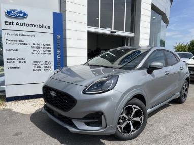 Voir le détail de l'offre de cette FORD Puma 1.0 EcoBoost Hybrid 125ch ST Line S&S de 2025 en vente à partir de 239.34 €  / mois