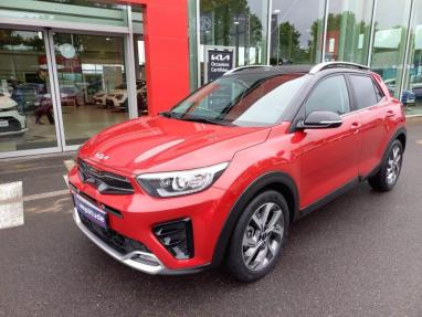 Voir le détail de l'offre de cette KIA Stonic 1.0 T-GDi 120ch MHEV GT Line iBVM6 de 2022 en vente à partir de 205.82 €  / mois