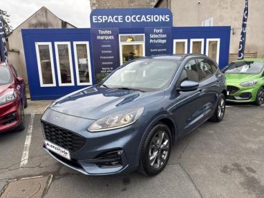 Voir le détail de l'offre de cette FORD Kuga 2.5 Duratec 190ch FHEV E85 ST-Line BVA de 2023 en vente à partir de 271.6 €  / mois
