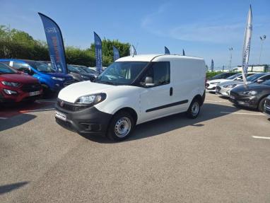 Voir le détail de l'offre de cette FIAT Doblo Cargo 1.3 Multijet 95ch Business de 2021 en vente à partir de 172.9 €  / mois