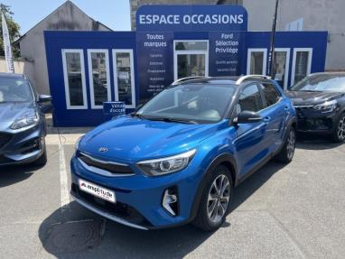 Voir le détail de l'offre de cette KIA Stonic 1.0 T-GDi 120ch MHEV GT Line iBVM6 de 2021 en vente à partir de 185.4 € / mois