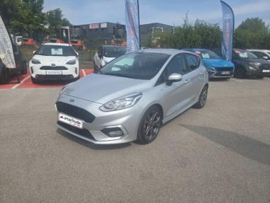 Voir le détail de l'offre de cette FORD Fiesta 1.0 EcoBoost 100ch Stop&Start ST-Line 5p Euro6.2 de 2018 en vente à partir de 171.52 €  / mois