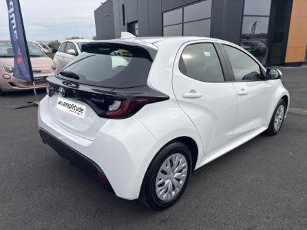 TOYOTA Yaris 116h Dynamic 5p MY22 à vendre à Châteauroux - Image n°5