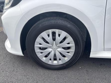 TOYOTA Yaris 116h Dynamic 5p MY22 à vendre à Châteauroux - Image n°9