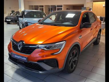 Voir le détail de l'offre de cette RENAULT Arkana 1.6 E-Tech 145ch RS Line -21B de 2022 en vente à partir de 311.03 €  / mois
